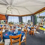 Cedar Lodge Motel 